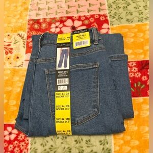 Well Worn Indigo Denim Pants New jean wide leg high rise New 
 6x28
INSEAM 31.5"